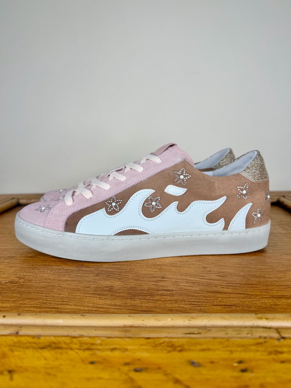 Anthropologie Bibi Lou Gamin Women’s Suede Rhinestone Sneakers Size 39